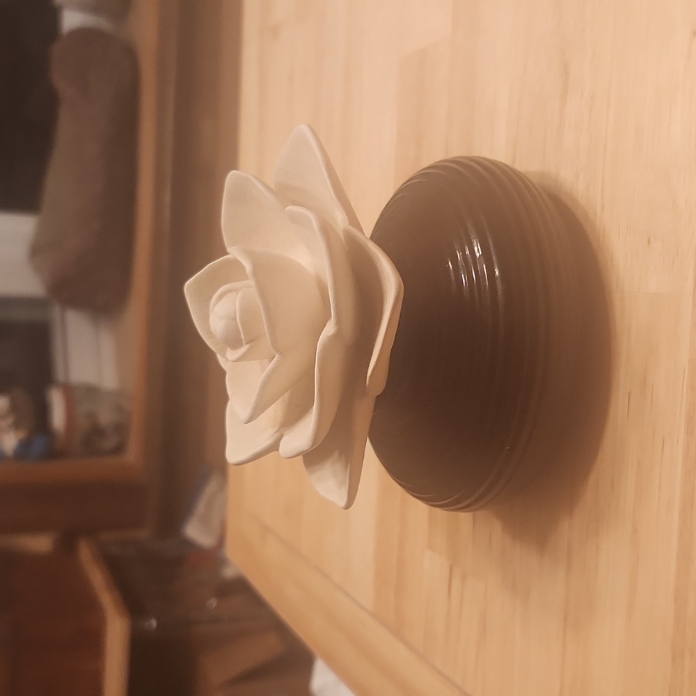 Party lite white bloom Oil diffuser